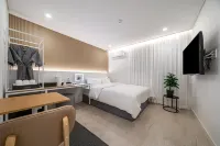 Urban Hotel