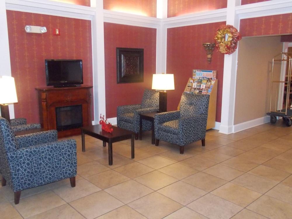 Decatur Inn & Suites