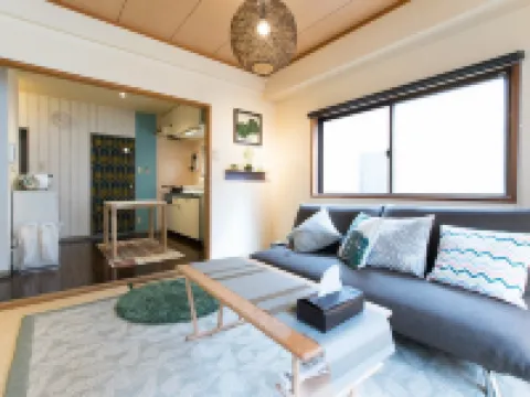 Omotenashi House Kawaguchi Hoteles en Kawaguchi