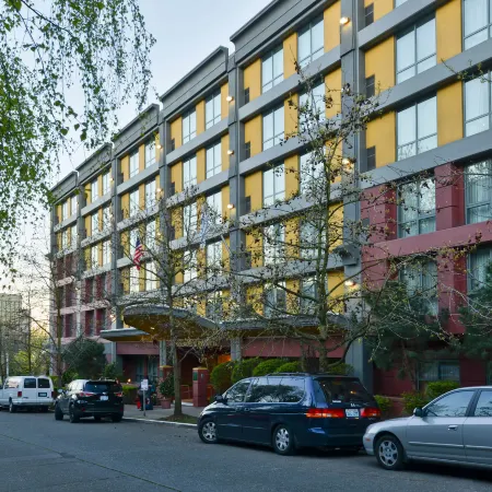 Homewood Suites by Hilton Seattle Downtown Отели рядом с достопримечательностью «Олимпийский парк скульптур»