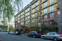 Homewood Suites by Hilton Seattle Downtown Hotels near Clover Toys