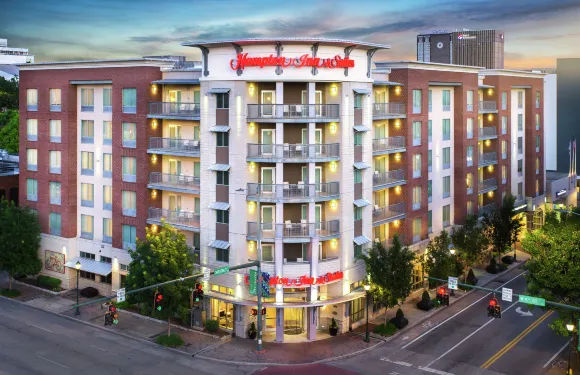 查塔努加市中心歡朋套房酒店