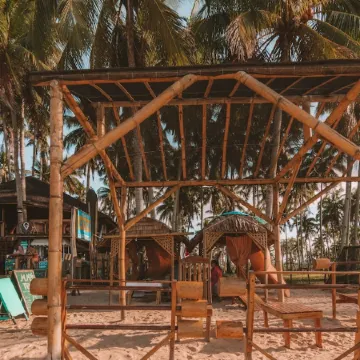 MAD Monkey Hostel Nacpan Beach