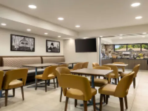 Baymont by Wyndham Owatonna Hotel di Owatonna