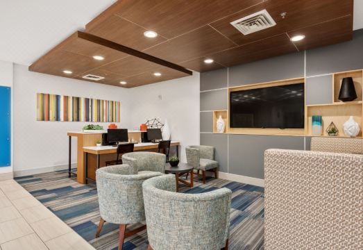 홀리데이 인 익스프레스 실내 워터파크 이미지