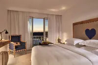 Royal Myconian - Leading Hotels of the World فنادق في إيليا