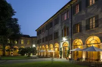 Centro Paolo VI Hotels near Parco delle Colline