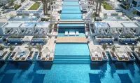 Regent Porto Montenegro - Pools