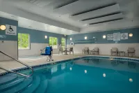 Holiday Inn Express & Suites INDEPENDENCE-KANSAS CITY by IHG - Pool