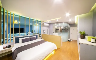 Ulsan Yeongnam Alps into Hotels in Ulsan