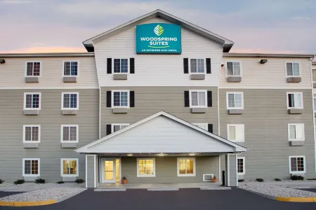 WoodSpring Suites Richmond Colonial Heights Fort Gregg-Adams Отели рядом с достопримечательностью «pickwick»