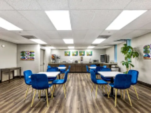 โรงแรม Surestay Plus โดย Best Western Seatac Airport โรงแรมในซีแทค