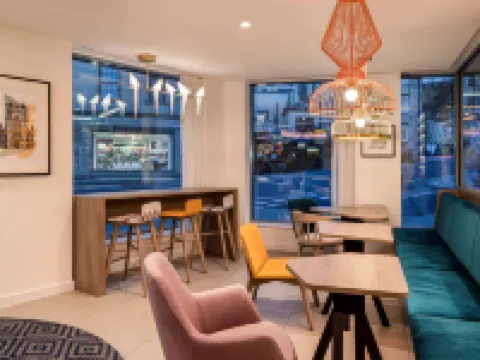 ハンプトン バイ ヒルトン バス シティ バースのホテル