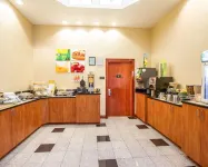 Quality Inn & Suites Greenville I-65 - breakfast