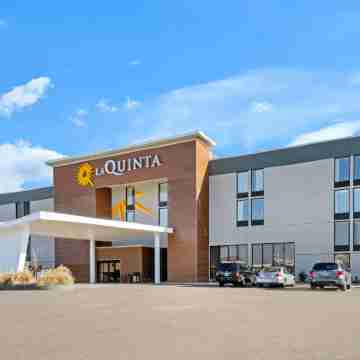 La Quinta Inn & Suites by Wyndham Columbus MS Hotel Exterior