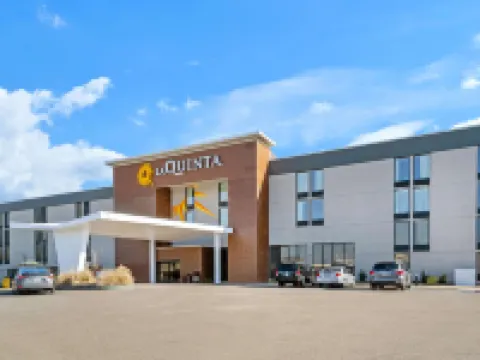 La Quinta Inn & Suites by Wyndham Columbus MS コロンバスのホテル