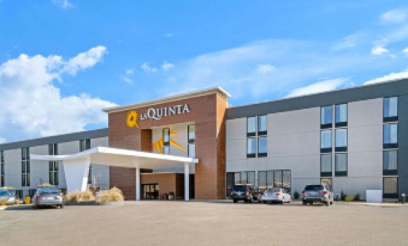 La Quinta Inn & Suites by Wyndham Columbus MS