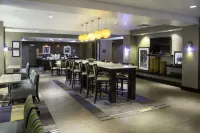 Hampton Inn Oxford/Conference Center Отели в г. Оксфорд