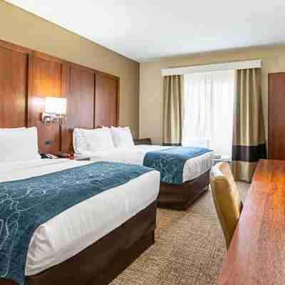 Comfort Inn & Suites Pine Bluff Rooms