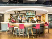 Campanile PRIME - Suresnes - La Défense - bar