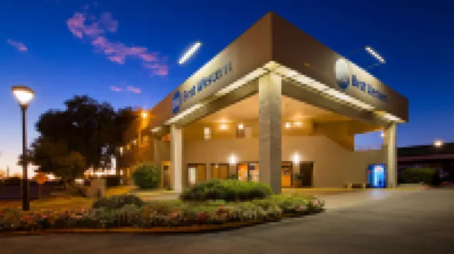 Best Western InnSuites Tucson Foothills Hotel  Suites
