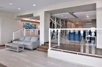 Cabana Shores Hotel