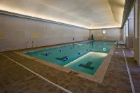 Williamsburg Lodge, Autograph Collection - Pools
