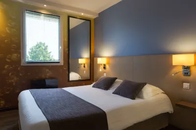 B&B Hotel Reims Tinqueux Hôtels à proximité de : Centre commercial Carrefour Reims Tinqueux