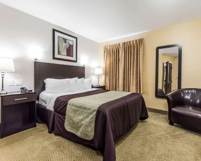 Quality Inn Hotels near Magnetic Hill Winery