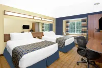 Microtel Inn & Suites by Wyndham Kearney - 2-Star
