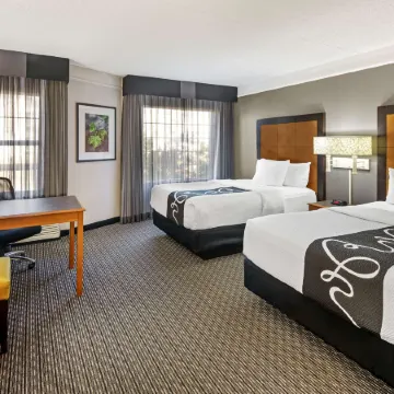 La Quinta Inn & Suites by Wyndham Macon