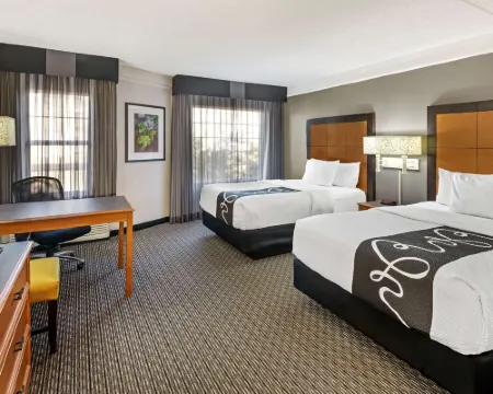La Quinta Inn & Suites by Wyndham Macon Hotels in Macon