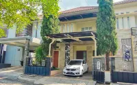 Villa Batu Panorama D34 by N2K Hotell i Pesanggrahan