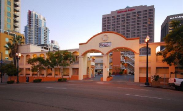 1. 베이몬트 바이 ..