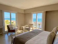 Serena Hotel - Punta del Este - Unico Sobre la Playa Hotels in Punta Ballena