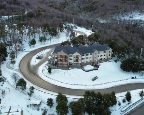 Altos Ushuaia Hotel & Resto Hotels near Mount Susana