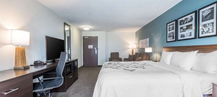 Sleep Inn & Suites West des Moines Near Jordan Creek Hotels in Polk County