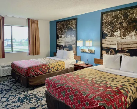 Travelodge by Wyndham Lamoni Hotels in Lamoni