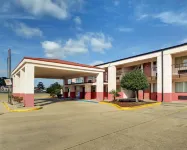Econo Lodge Inn and Suites Các khách sạn ở Forest