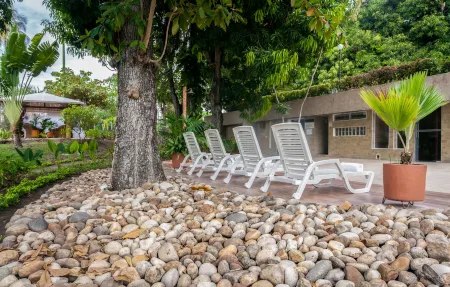 GHL Hotel Club El Puente Отели в г. Ricaurte