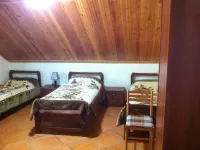 Guest House Adriatiku Hotels in Razëm