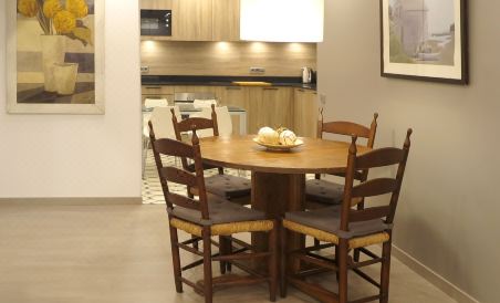 Serennia Apartamentos Ramblas - Plaça Catalunya - Housity