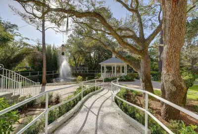 The Grey Owl Inn Hotels in Saint Simons Island