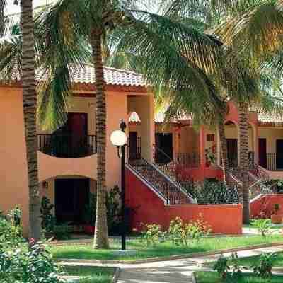 Ocean Bay Hotel & Resort Hotel Exterior