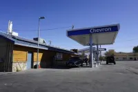 Bristlecone Motel - Motels