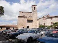 Castello Izzalini Todi Resort - parking