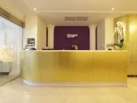 Chasse Boutique Hotel Hotels near BOX