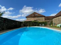 The Alpaca B&B Hotels in Dournazac