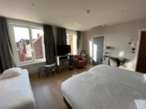 Hotel New Regina Hotels in Ieper