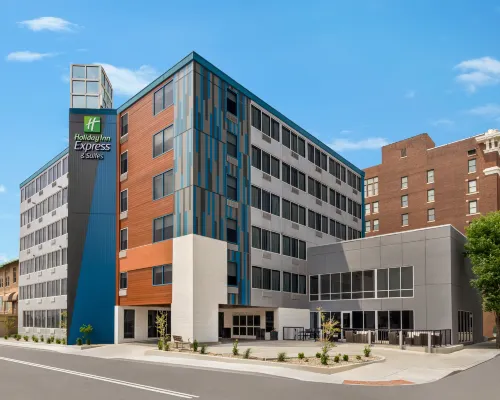 Holiday Inn Express & Suites EVANSVILLE DOWNTOWN by IHG Hotels in Vanderburgh County